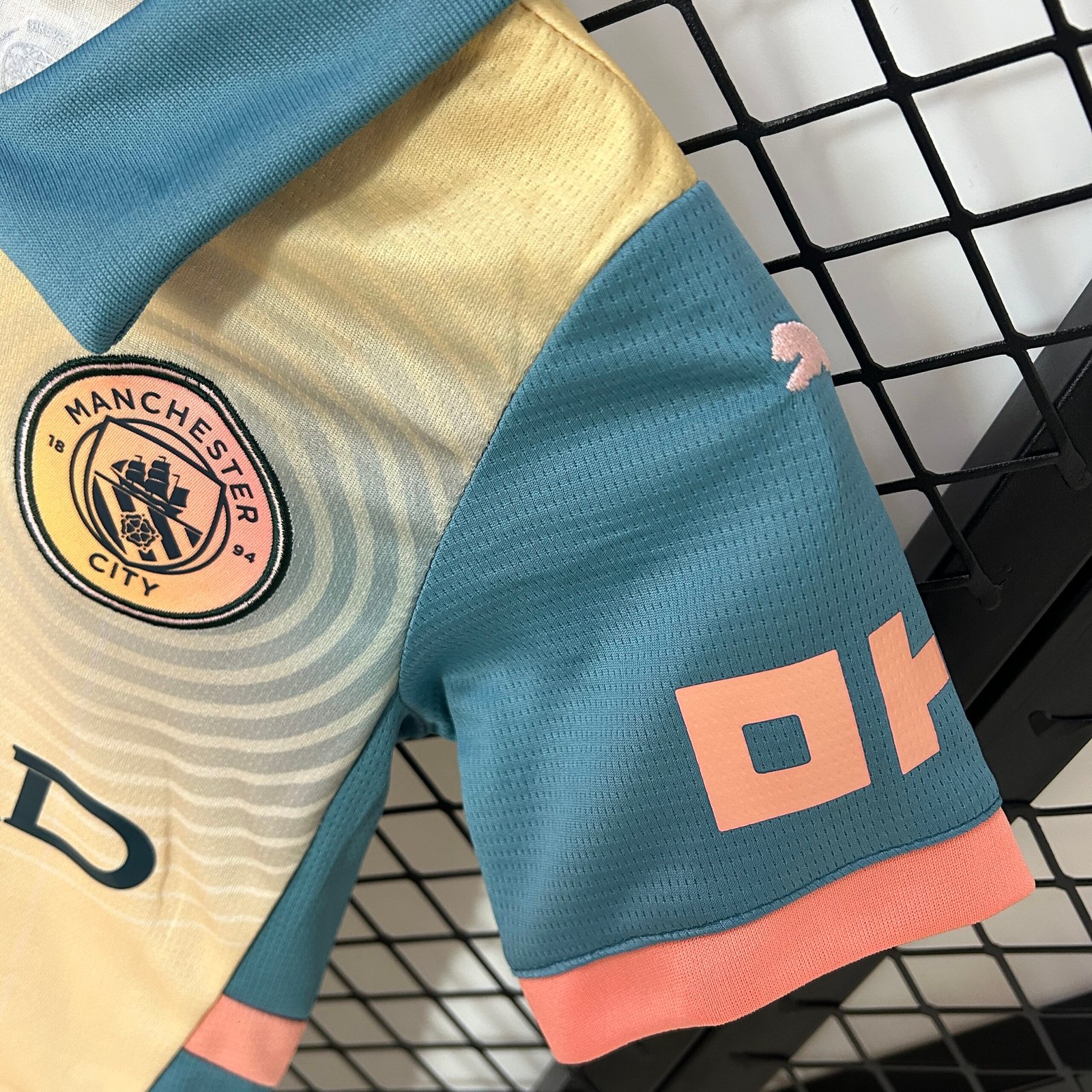 Manchester City Fourth Away Kids Kit Jersey+Shorts 2024/25 - Image 6