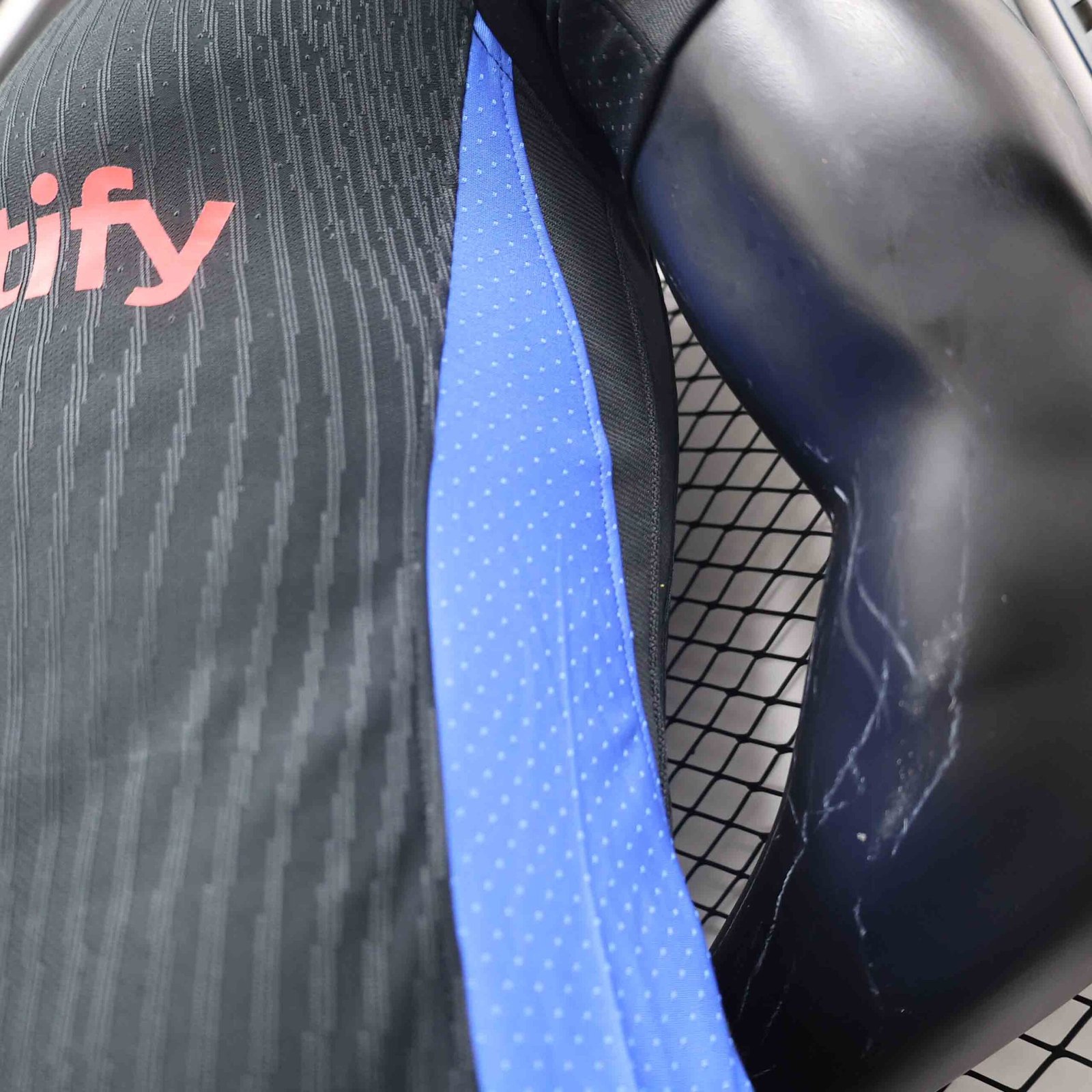 Authentic Barcelona Away Soccer Jersey 2024/25 - Image 7