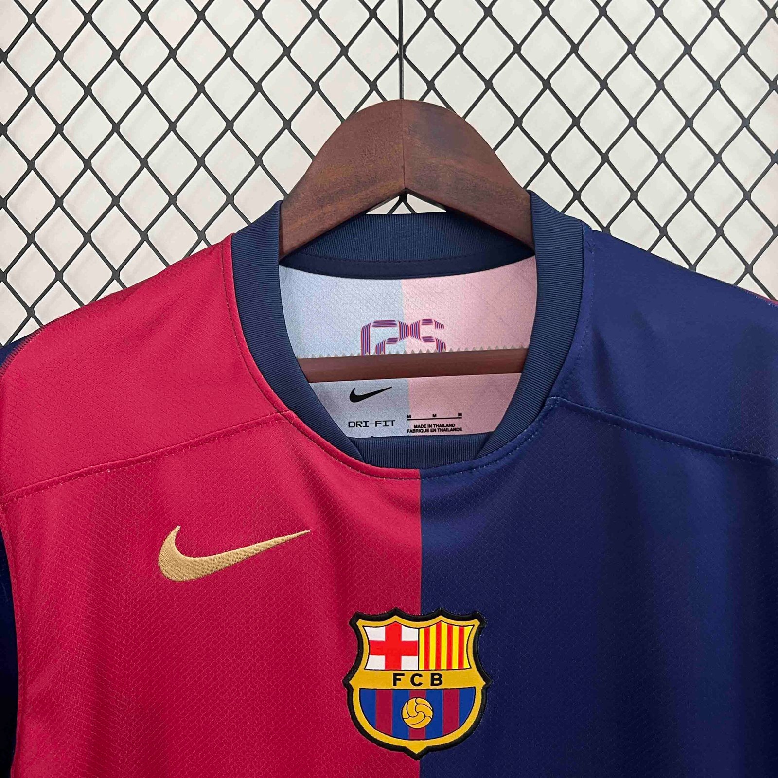 Barcelona Home Soccer Jersey 2024/25 - Image 4