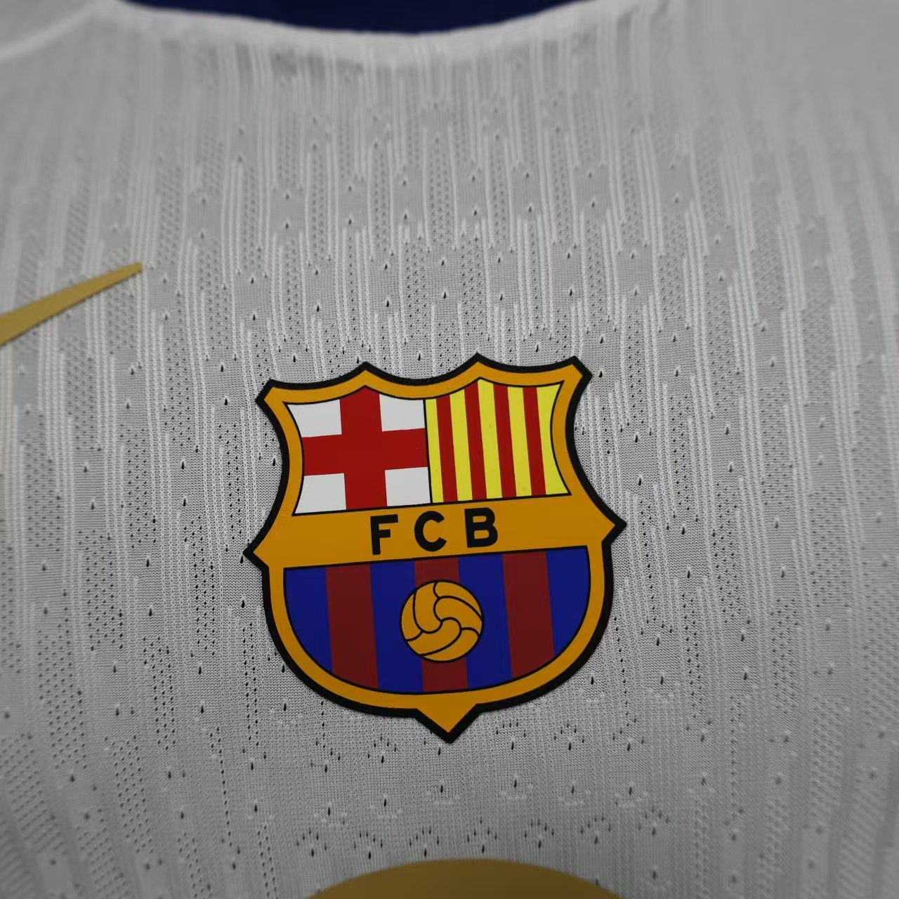 Authentic Football Jersey Barcelona Special Edition Shirt 2025/26 - Image 6