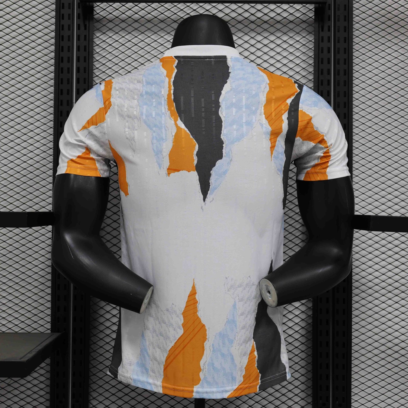 Real Madrid Authentic Soccer Jersey Training Shirt 2024/25 - Image 3