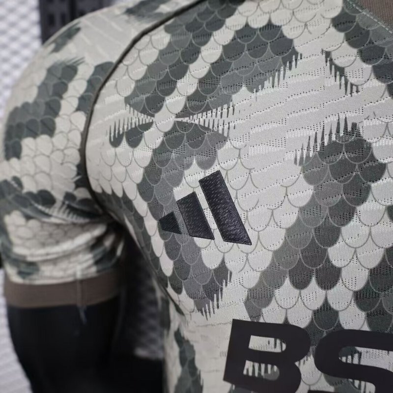 Authentic Bayern Munich Soccer Jersey Special Edition Shirt 2025/26 - Image 5