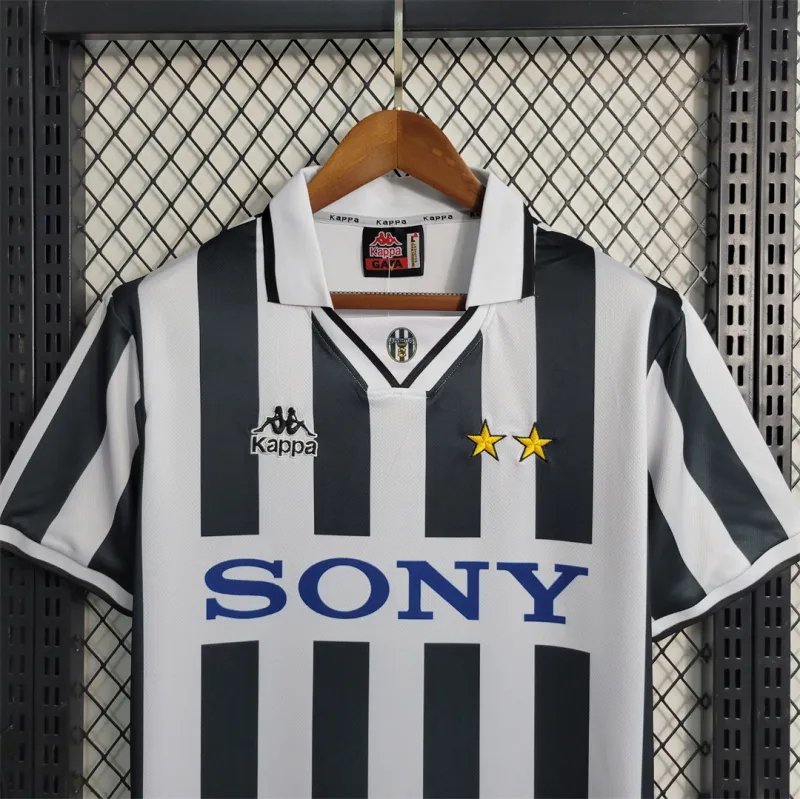 Zidane 21# Juventus Retro Soccer Jersey Home Shirt 1995-97 - Image 9