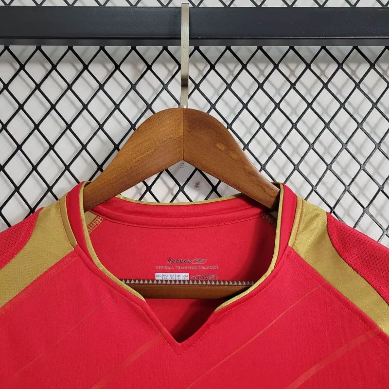 Liverpool Retro Football Jersey Home Custom Shirt 2005/06 - Image 5