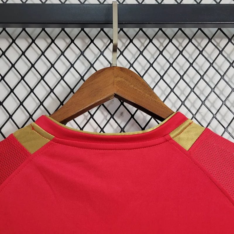 Liverpool Retro Football Jersey Home Custom Shirt 2005/06 - Image 11