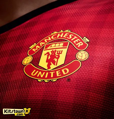 Manchester United Authentic Retro Home Long Sleeve Football Jersey Shirt 2012/13 - Image 7