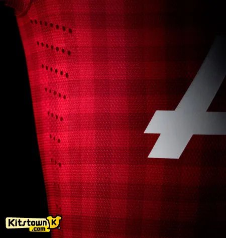 Manchester United Authentic Retro Home Football Jersey Shirt 2012/13 - Image 8