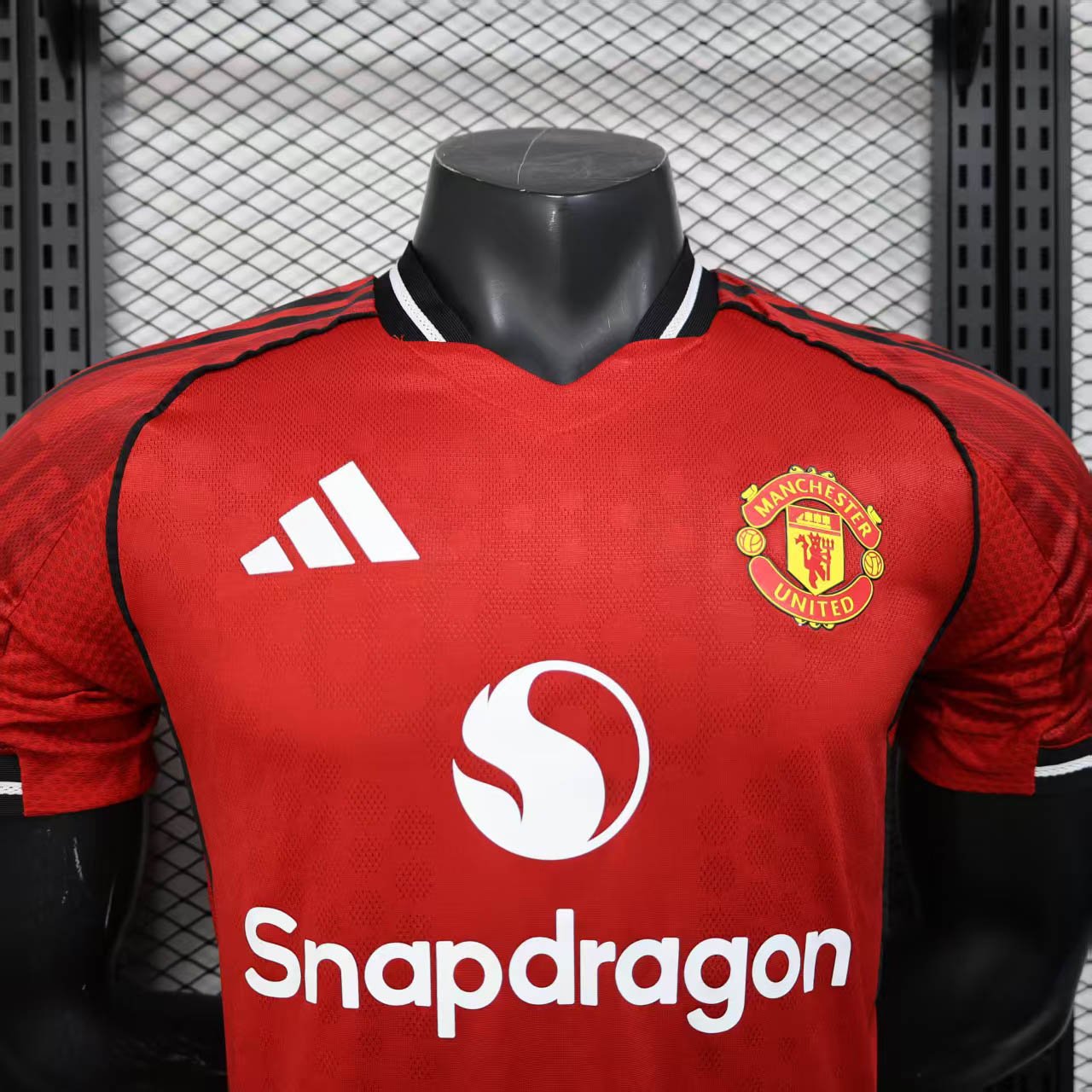 Manchester United Authentic Home Jersey Shirt 2025/26 - Image 4