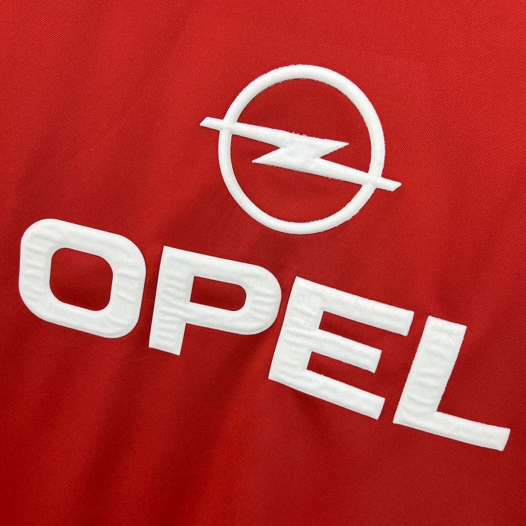 Bayern Munich Retro Jersey Home Champion Soccer Shirt 2001-02 - Image 6